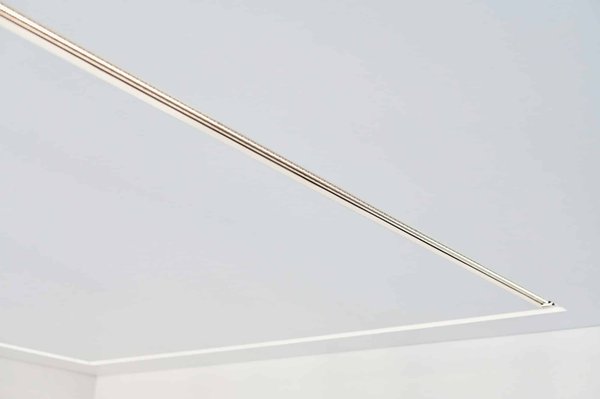 Comment les plafonds tendus transforment votre espace de vie à Lyon?